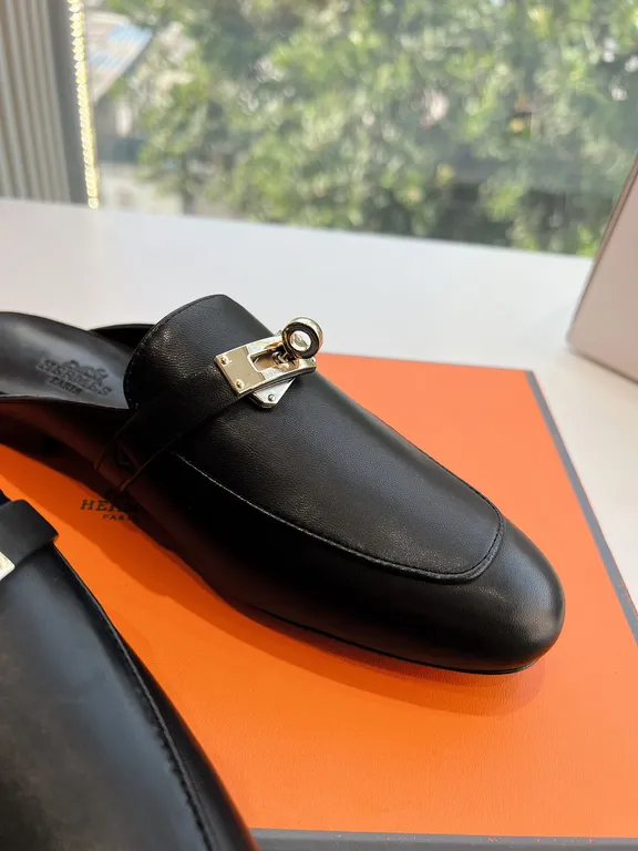 Hermes Shoe 